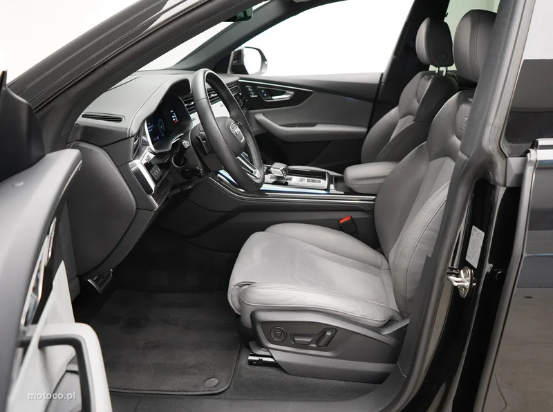 Audi Q8 4M 21