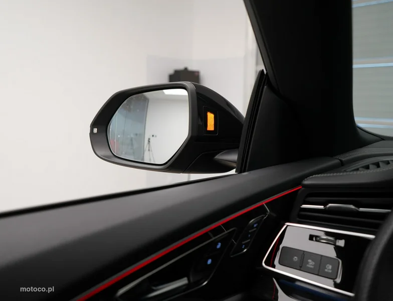 Audi Q8 4M 32