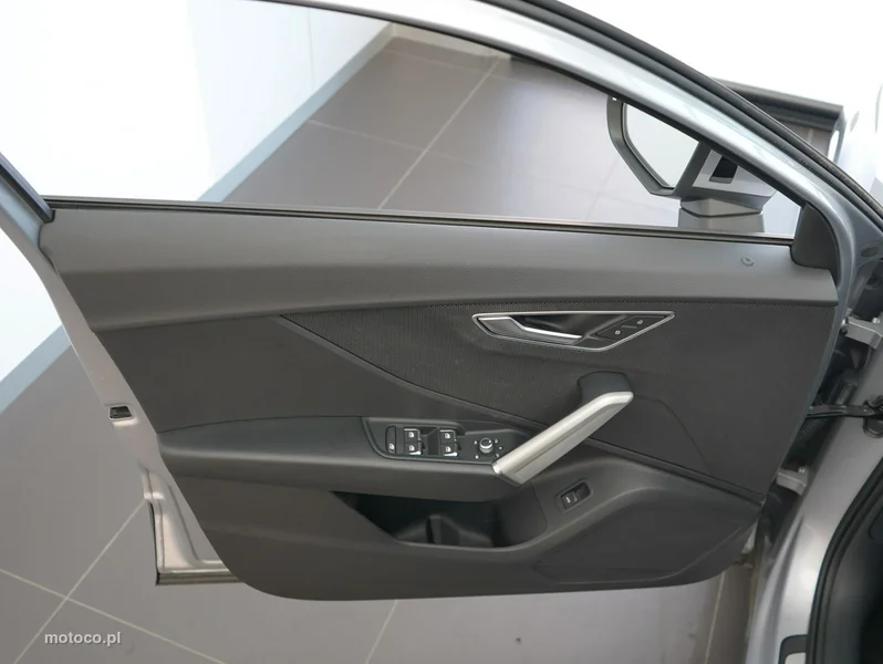 Audi Q2 11