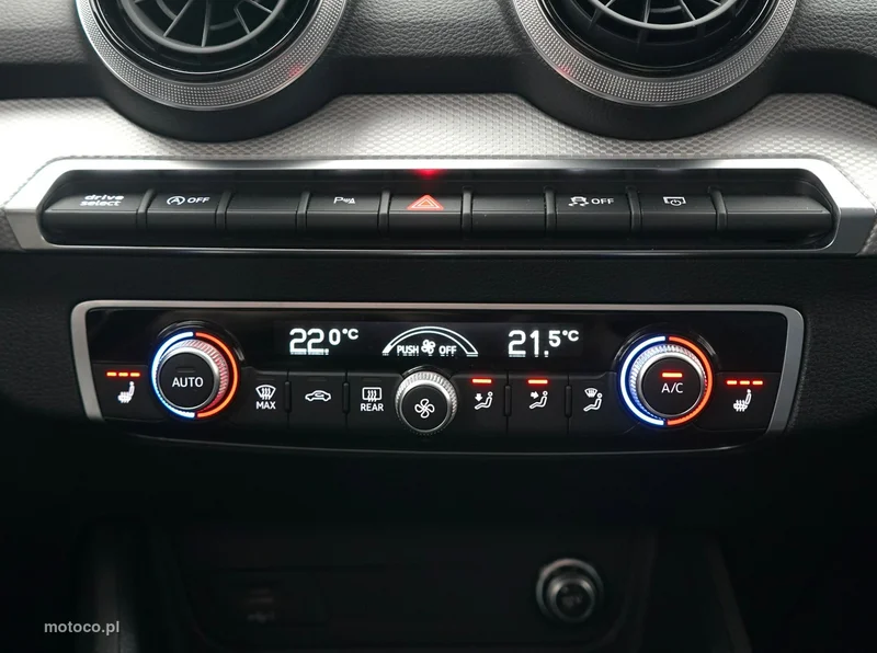 Audi Q2 21