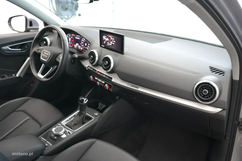 Audi Q2 25