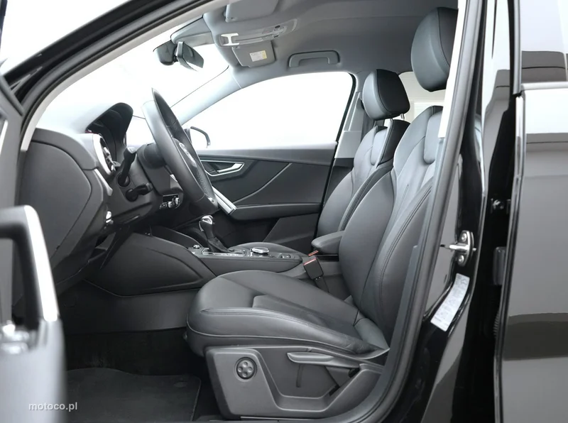 Audi Q2 12