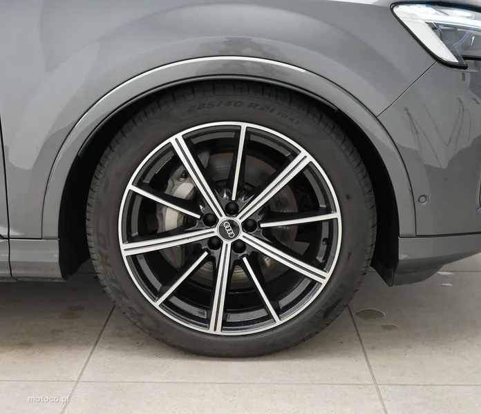 Audi Q7 4M 9