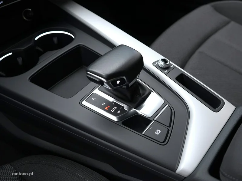 Audi A4 B9 16