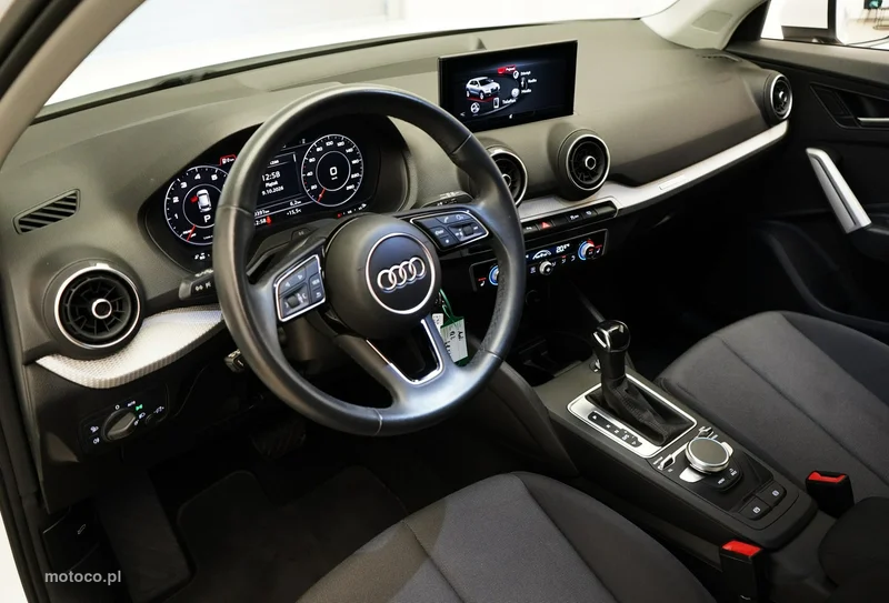 Audi Q2 12