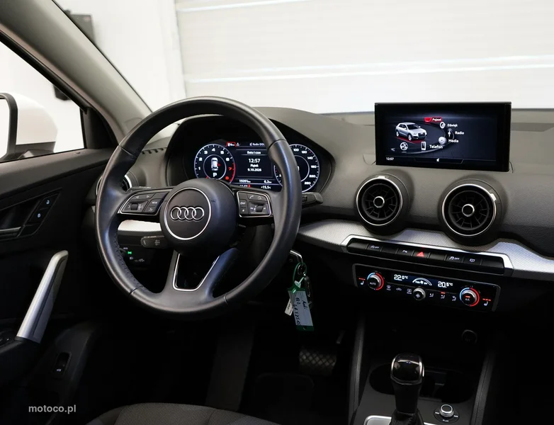 Audi Q2 13