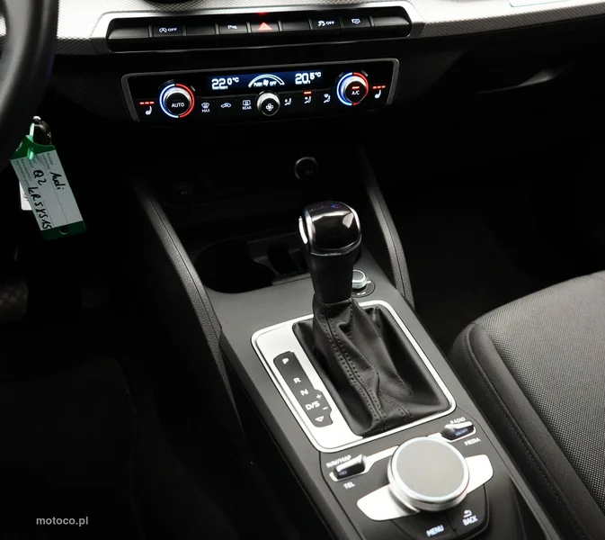 Audi Q2 27
