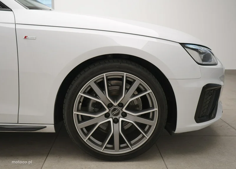 Audi A4 B9 9