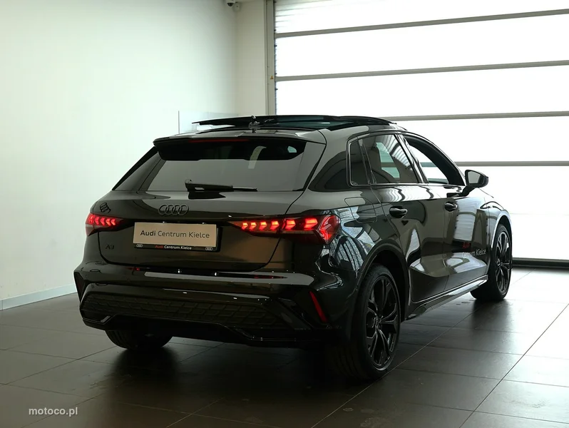 Audi A3 8Y 4
