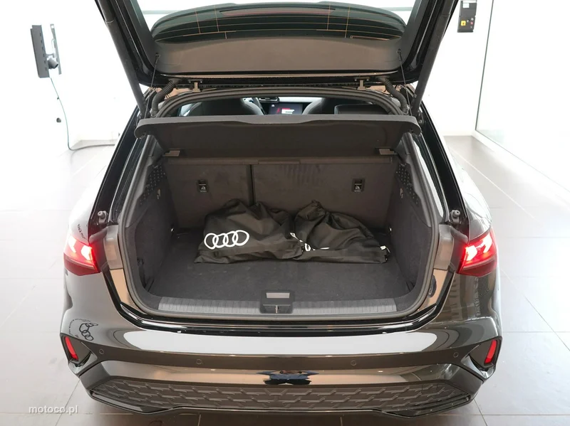 Audi A3 8Y 9