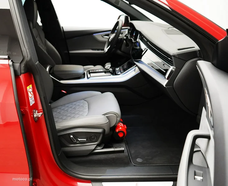 Audi Q8 4M 18
