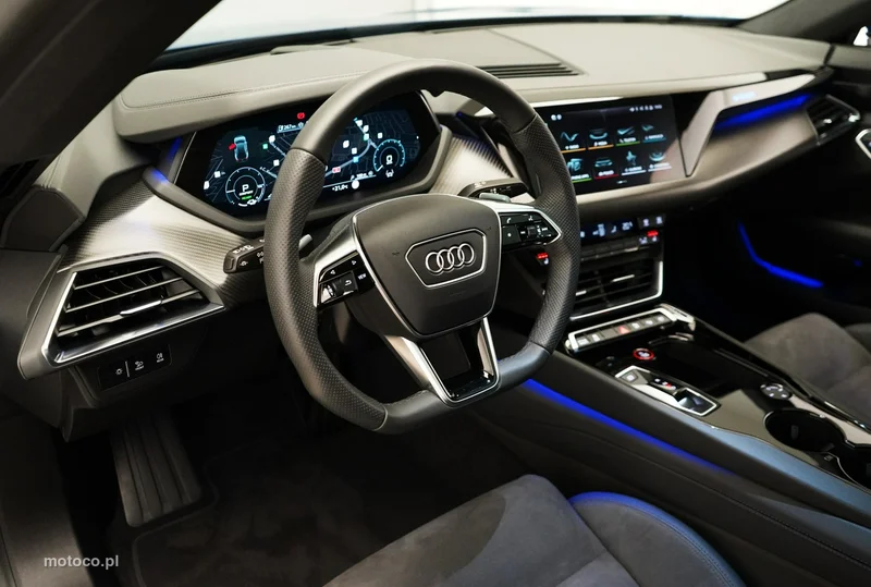 Audi e-tron GT 12