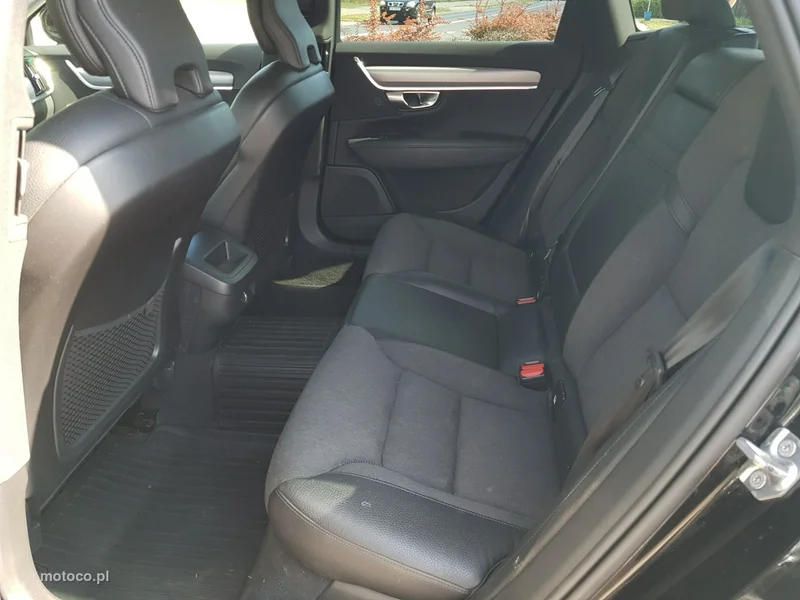 Volvo V90 11