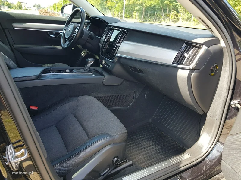 Volvo V90 16