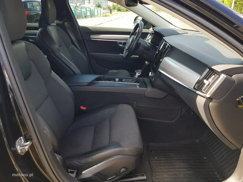 Volvo V90 17