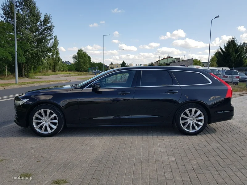 Volvo V90 8