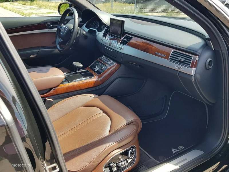 Audi A8 D4 15