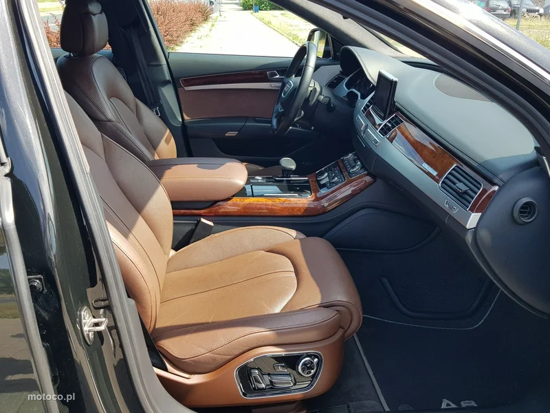 Audi A8 D4 16