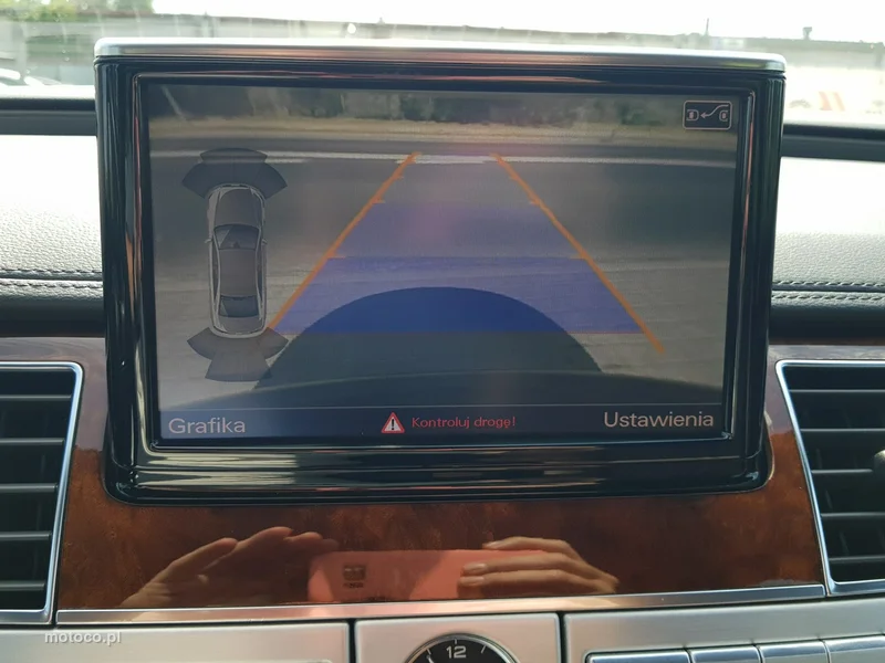 Audi A8 D4 18