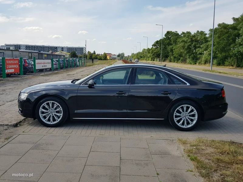Audi A8 D4 7