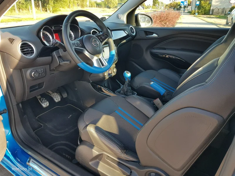 Opel Adam 10