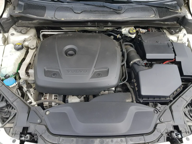 Volvo V40 18