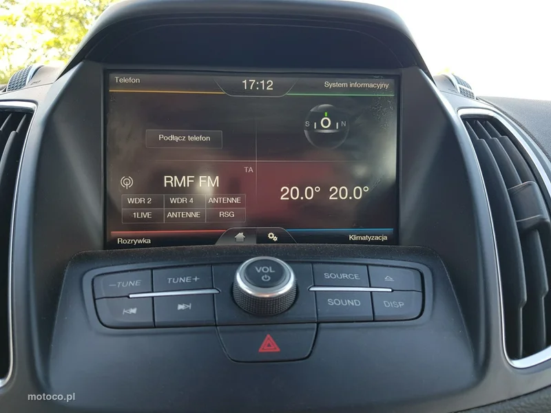Ford C-Max II 20
