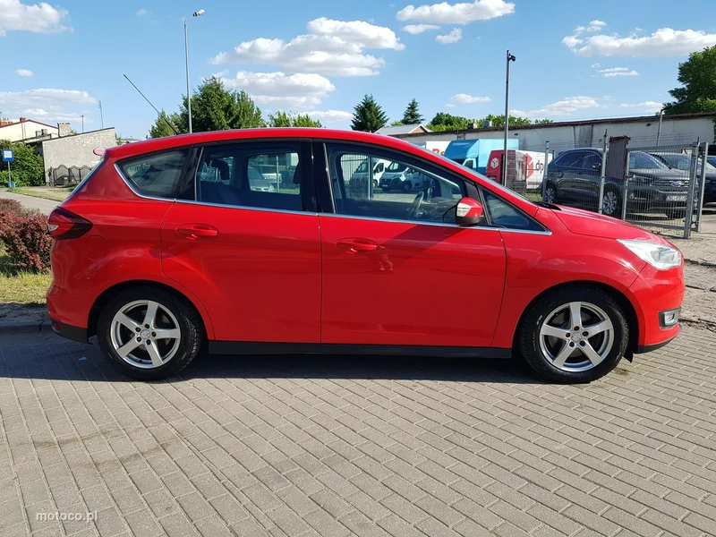 Ford C-Max II 4