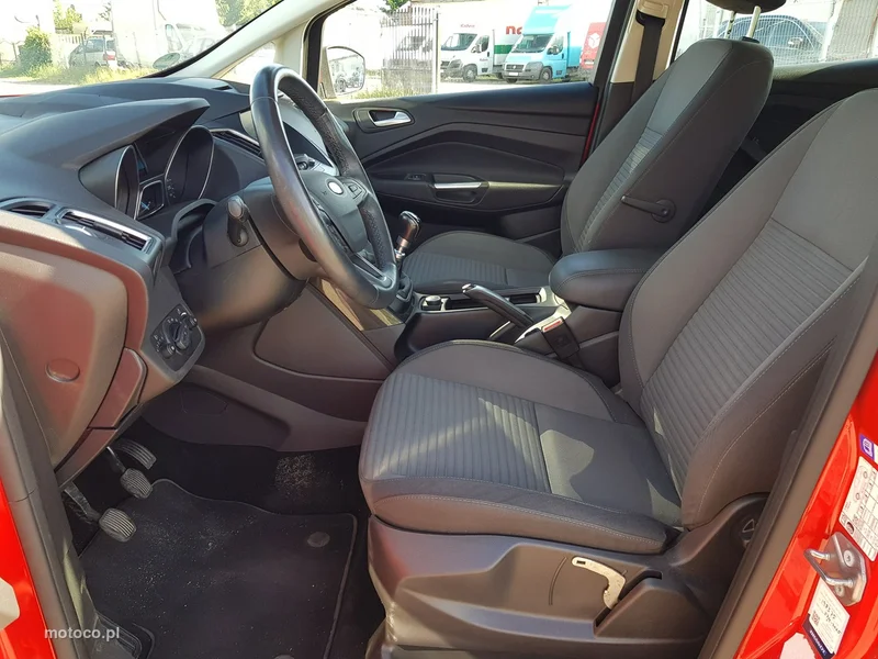 Ford C-Max II 9