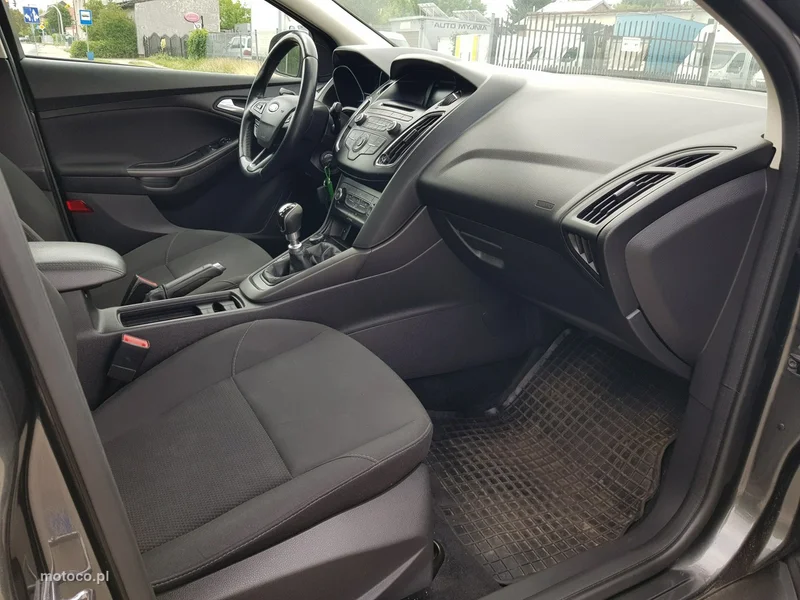 Ford Focus III 15