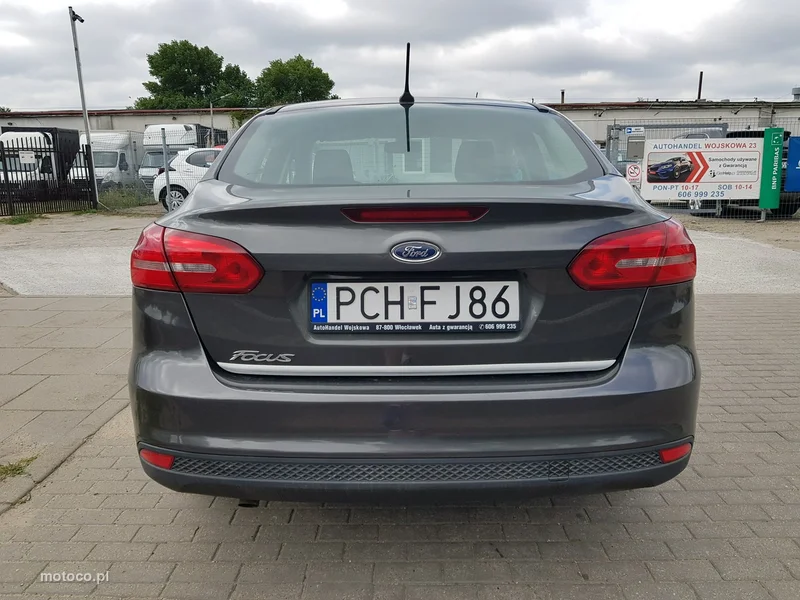 Ford Focus III 6