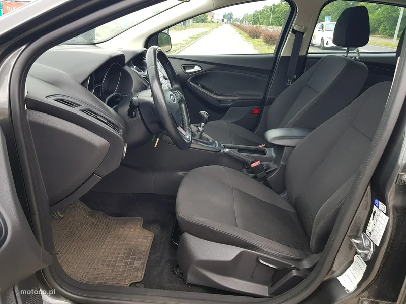 Ford Focus III 9