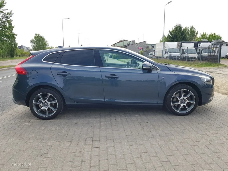 Volvo V40 5