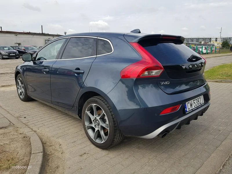 Volvo V40 8