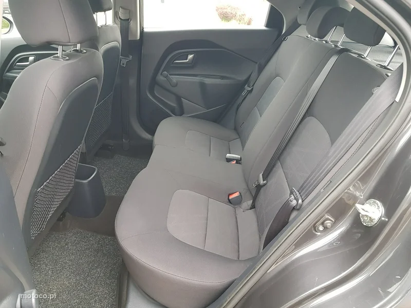 Kia Rio 11