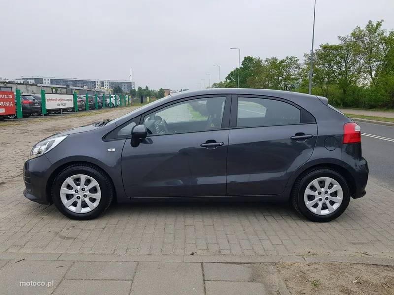 Kia Rio 8