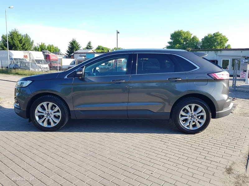 Ford Edge 8