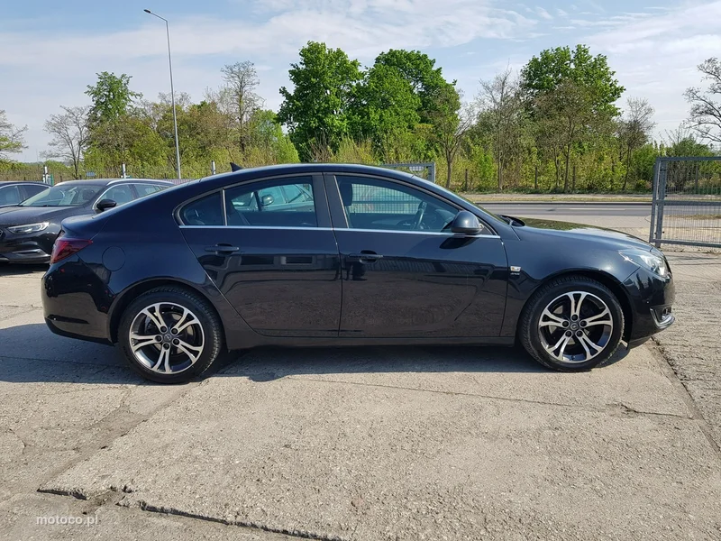 Opel Insignia A 4