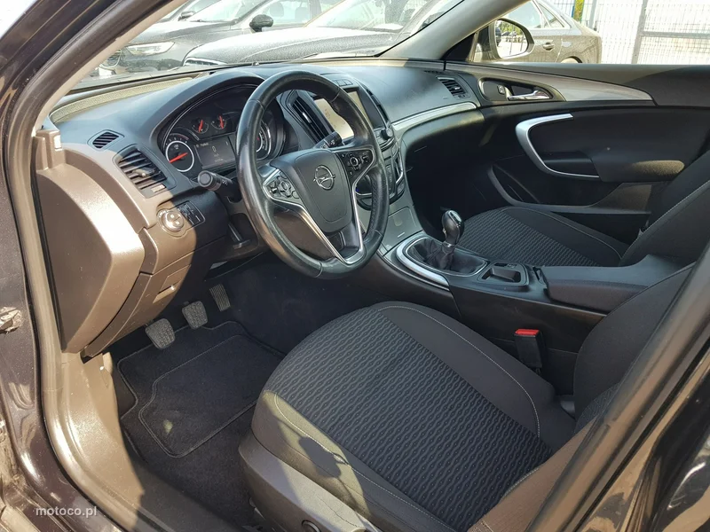 Opel Insignia A 9