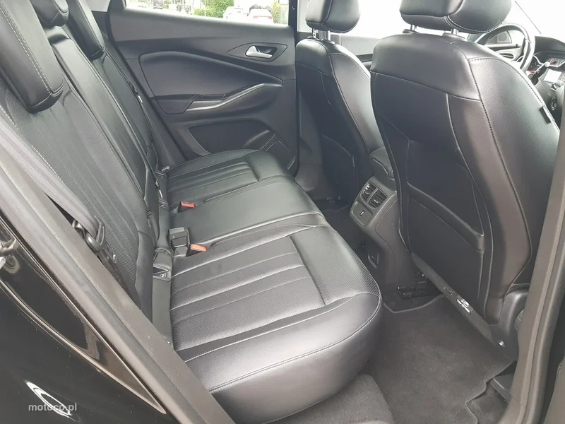 Opel Grandland X 16