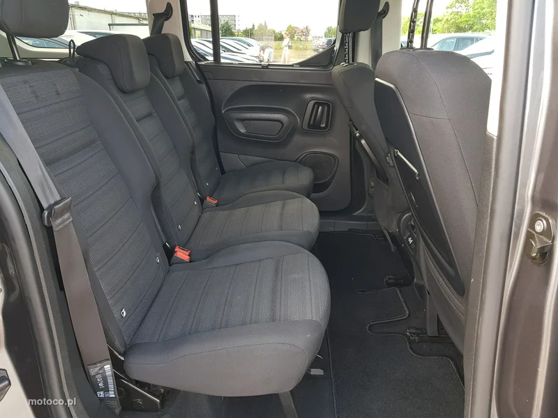Opel Combo Life 16