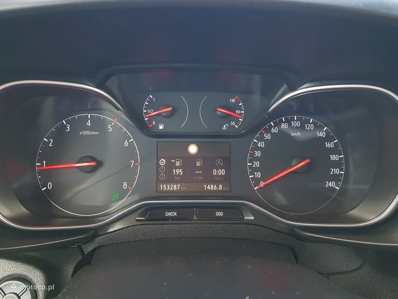 Opel Combo Life 23