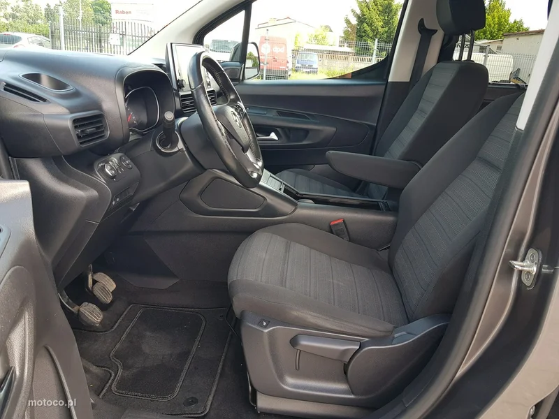 Opel Combo Life 9