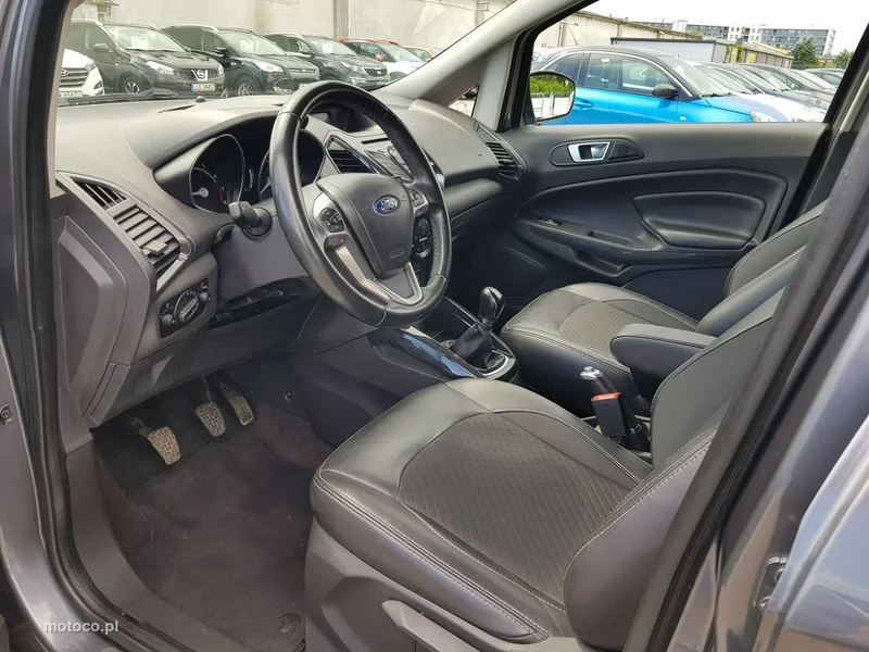 Ford EcoSport 10