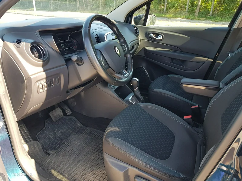 Renault Captur I 10