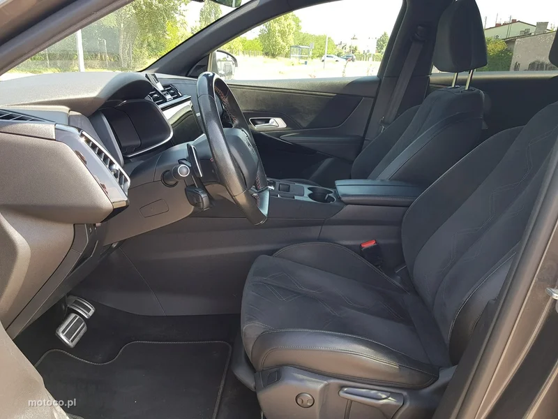 DS Automobiles DS 7 Crossback 10