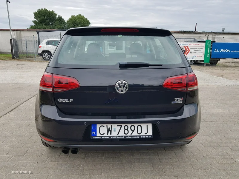 Volkswagen Golf VII 6