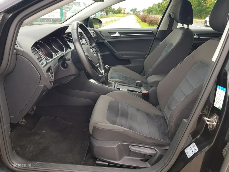 Volkswagen Golf VII 9