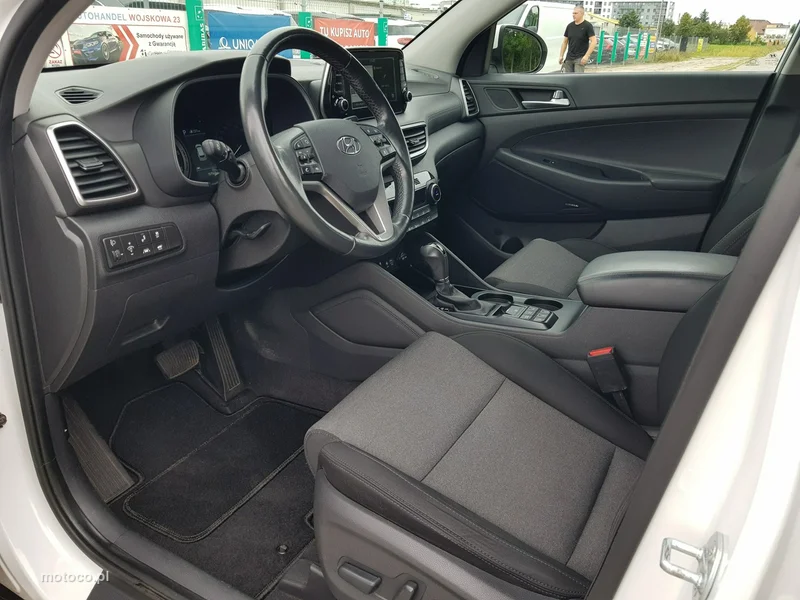 Hyundai TUCSON 10