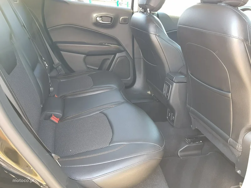 Jeep Compass 16
